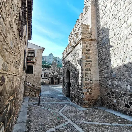 Semesterbostad Casa Alfonso Mas Que Casa, Un Hogar Toledo