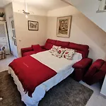 Casa Alfonso Toledo. Mas Que Casa, Un Hogar Feriehus *
