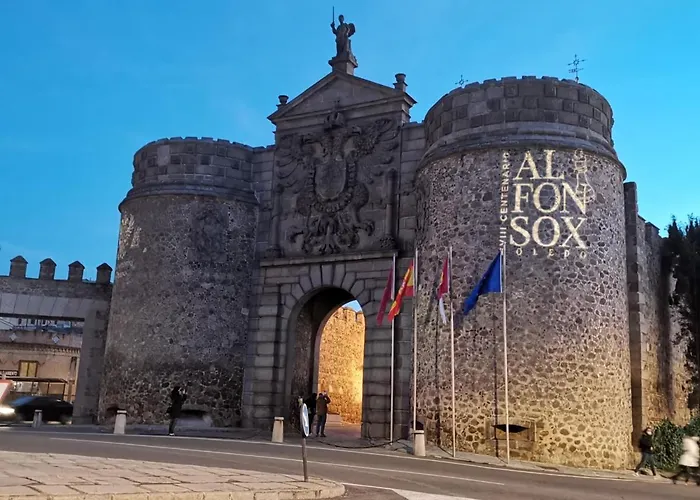 Casa Alfonso Toledo. Mas Que Casa, Un Hogar *